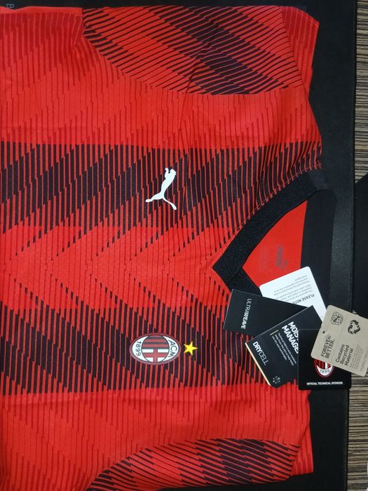 Tricou fotbal AC Milan Puma Home  Original - Mărimea L - Nou