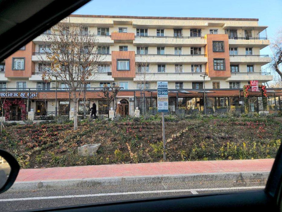 Ойбек , шота руставели 3 комнатная квартира 76м2 с большими комнатами