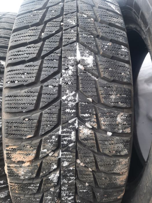 Продам шины 225/60/17 трианжел