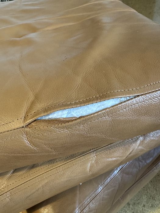 Италиански диван от естествена кожа (с табуретка) НАМАЛЕНА ЦЕНА!