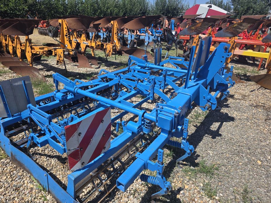 Kompactor combinator cultivator plug disc coasa met mig