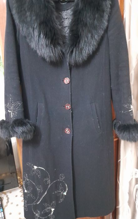 Женское зимнее пальто