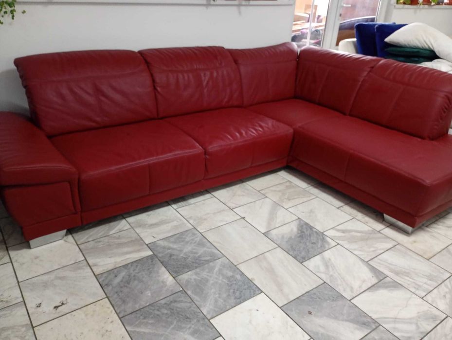 Colțar din piele culoare vișiniu-roșu, cu tetiere reglabile – 300 x 200 cm