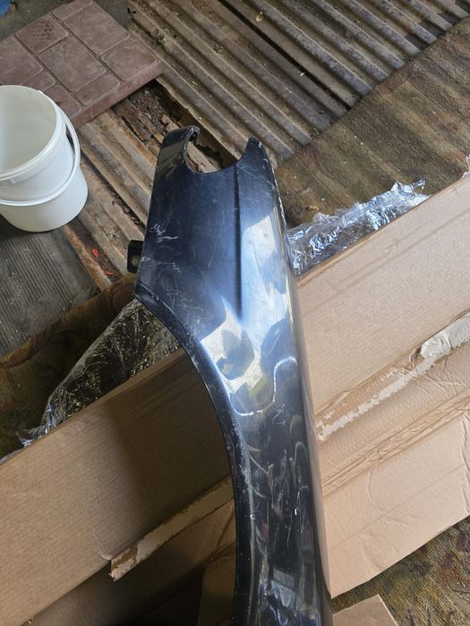 Продам  крыло левое рест е38 БМВ