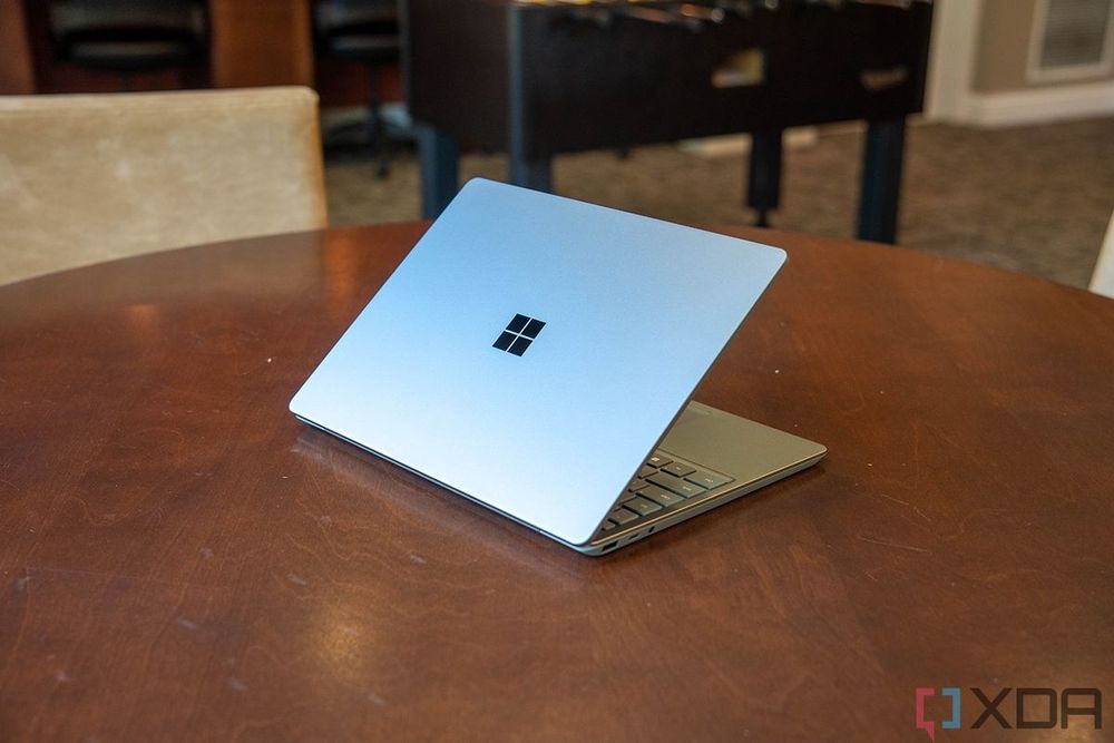 Microsoft Surface Laptop Go Core I5