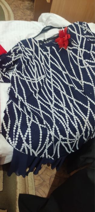 Продам платья вечерние