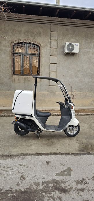 Skuter Xonda gyro kanopy sotiladi xolati zor