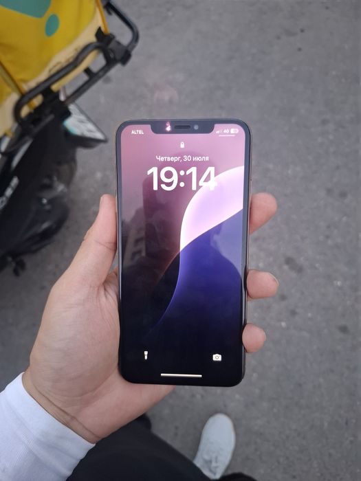 Iphone xs max 64gb