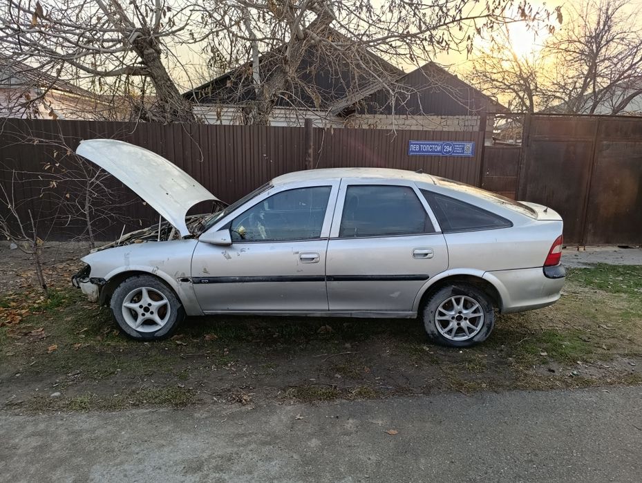 Автомобиль на запчасти