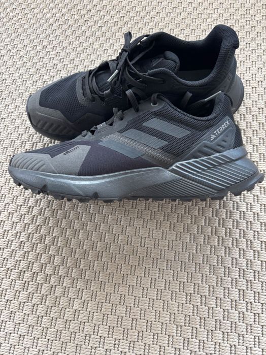 Adidasi Terrex 43,5 noi