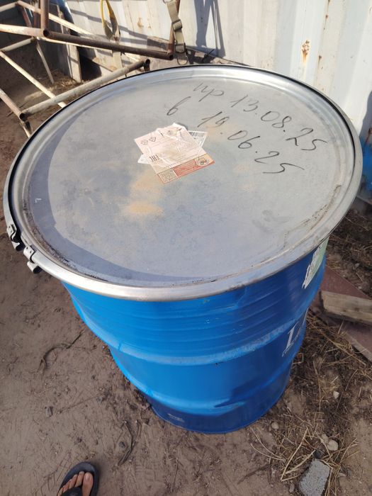 200 литровые железные бочки
