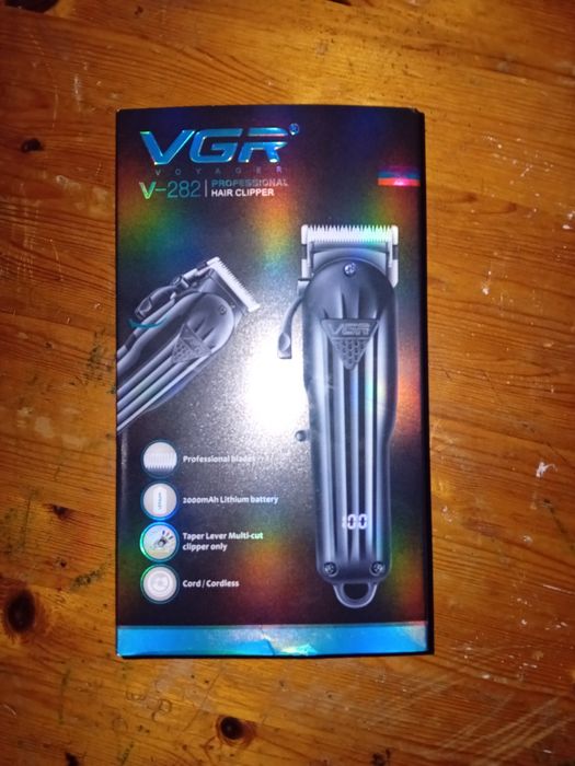Masina de tuns profesionala VGR