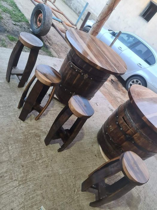 Masa rustica si scaune