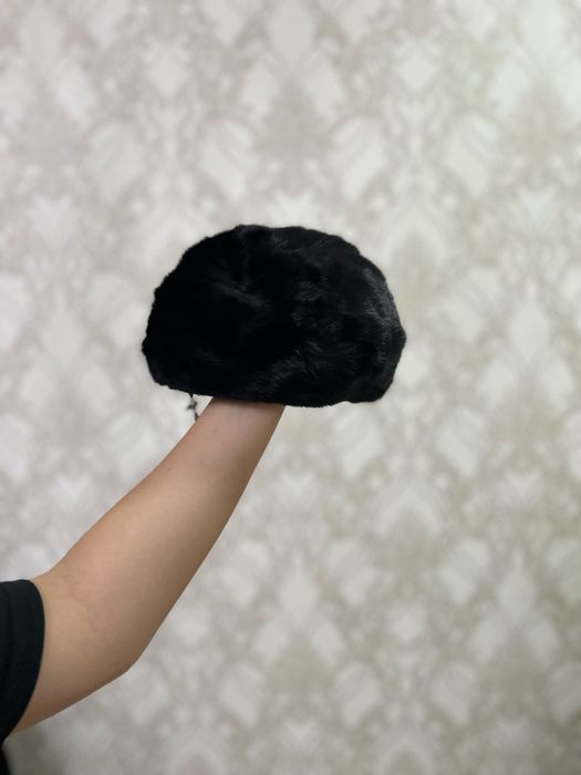 Норковая шапка.