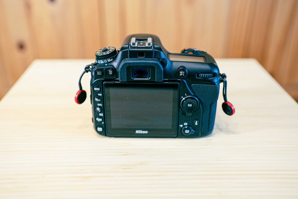 Aparat foto DSLR Nikon D7500