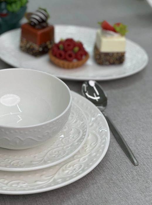 Фарфоровый сервиз