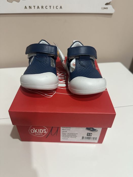 Продам детские сандалии