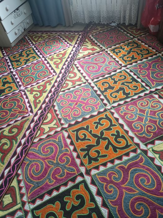 Продаю сырмак ручная работа