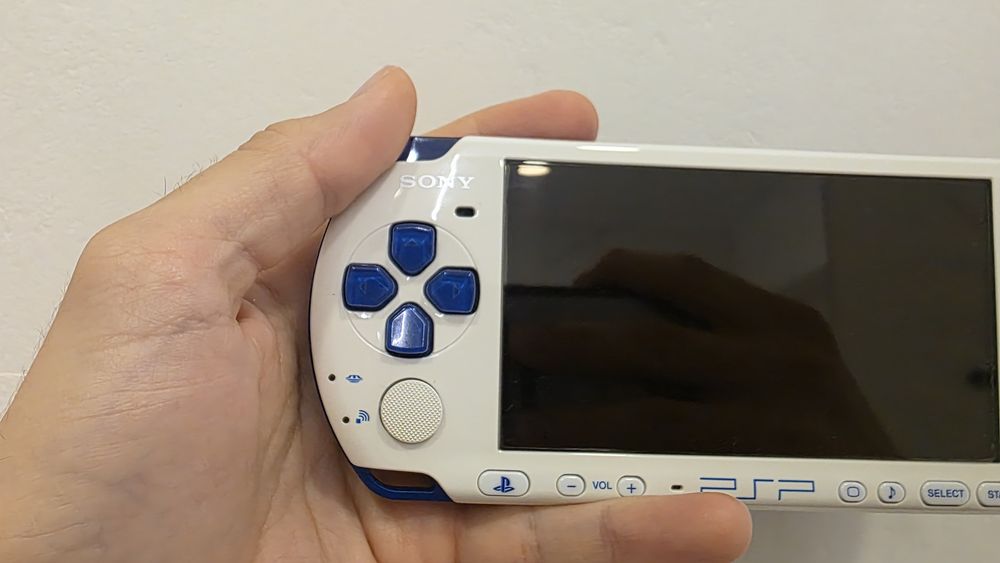 Sony PSP 3000, Modat, 550 jocuri, consola 9 în 1,  gata de joacă