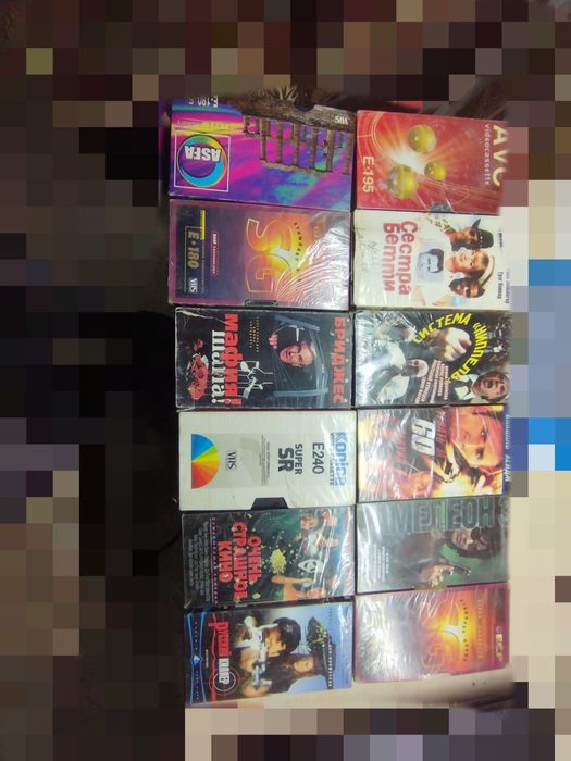 Кассеты и двд плеер