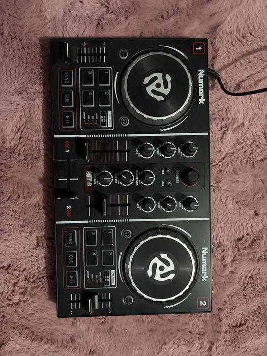 consona numark party mix