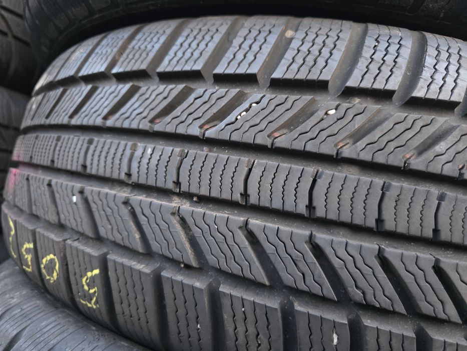 4бр Зимни гуми 235 65 17 - Continental