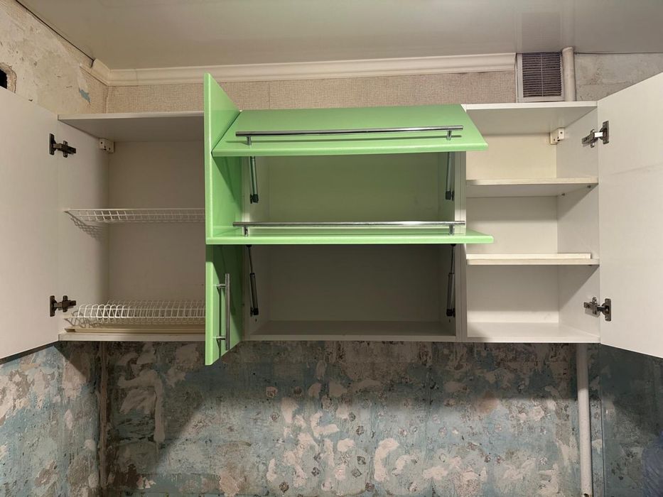 продаю кухонный гарнитур