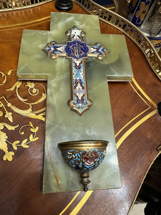 Crucifix- email- onix- candela