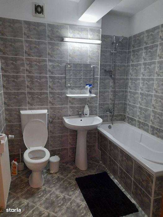 Apartament 2 camere, de vanzare, garaj,in Europa, zona benzinariei Mol — fotografia 3