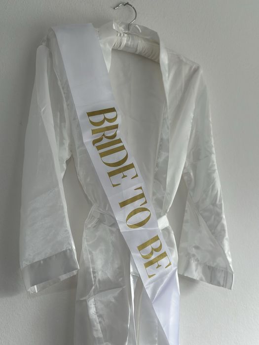 Халати за моминско парти