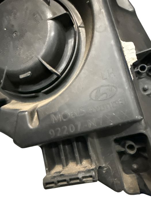 Far Stanga Hyundai Tucson 4 2021+