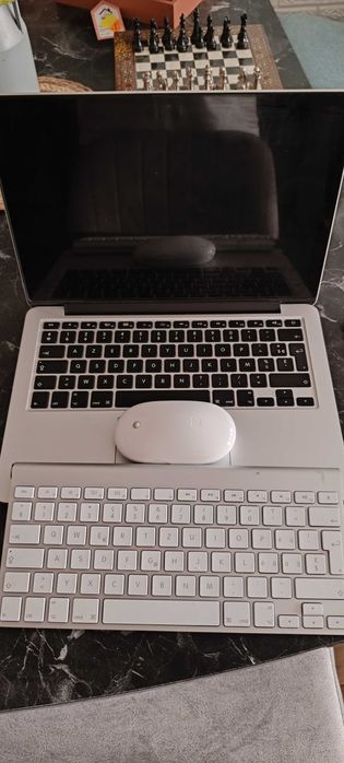 MacBook Pro model 1502