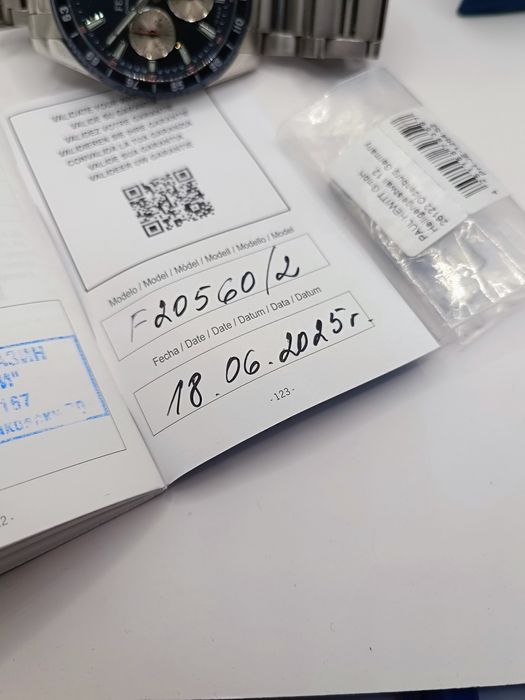 Часовник Festina F20560 / 20 месеца гаранция