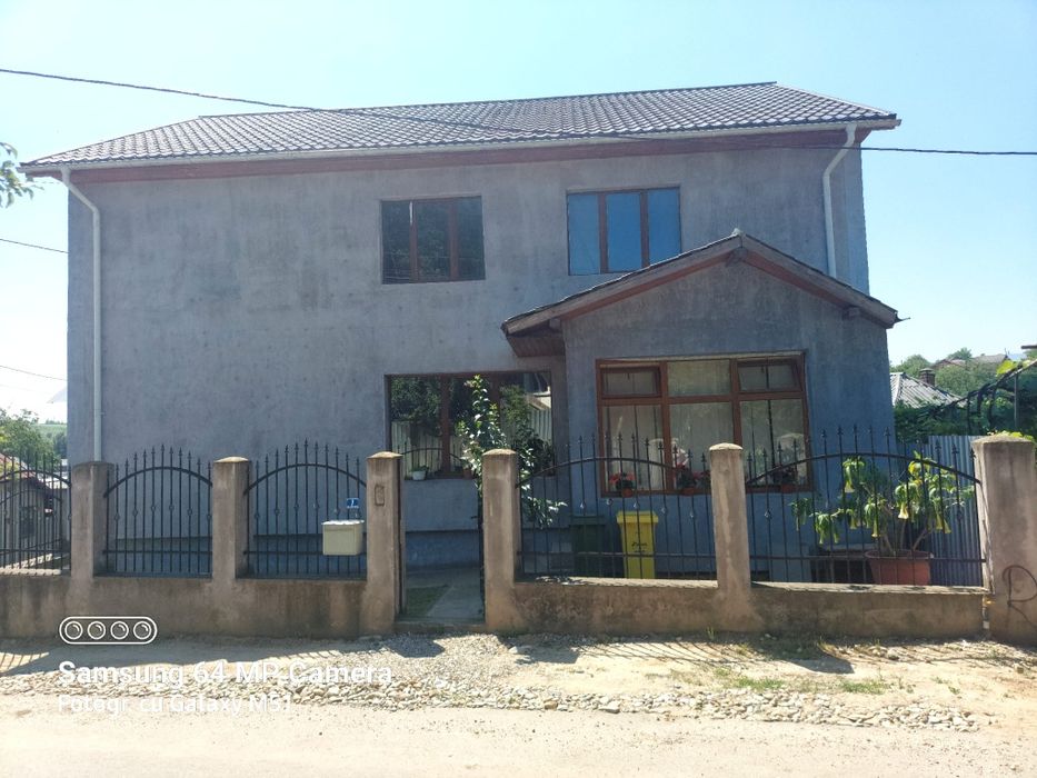 Casă de vânzare com. Faraoani
