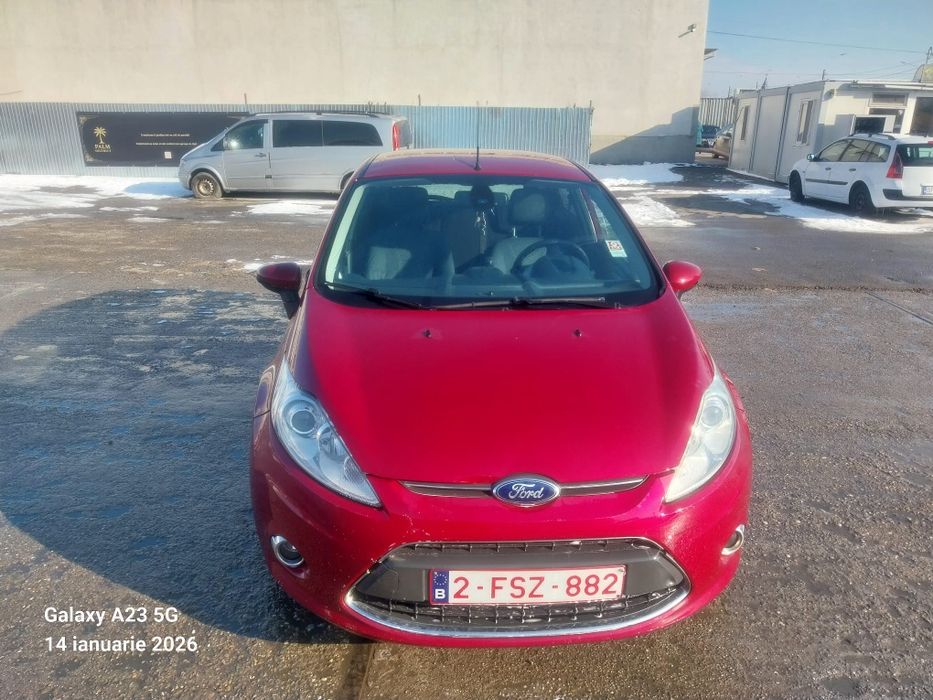 De vânzare ford fiesta 2012