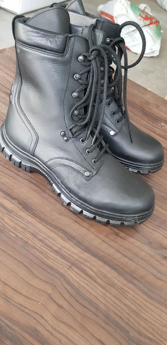 Полицейски кубинки