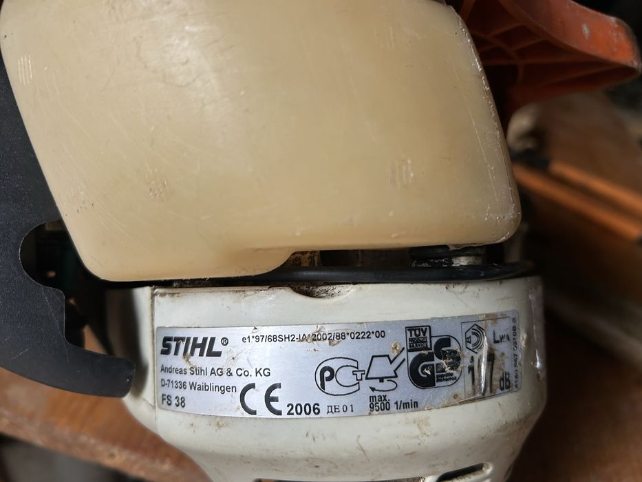 Vând cositoare STIHL FS 38 nu porneste