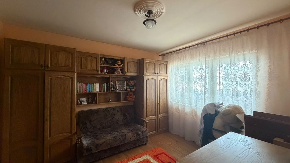 Apartament de vânzare – 47 mp, balcon, garaj, magazie