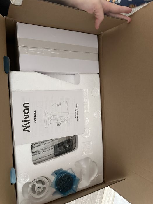 Продам мясорубку Mivan 3000вт