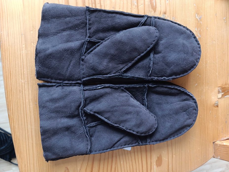 Кожени ръкавици с един пръст