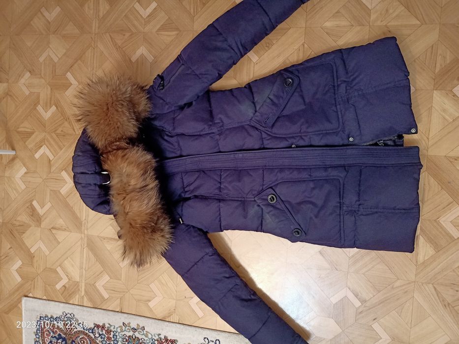 Женская одежда .