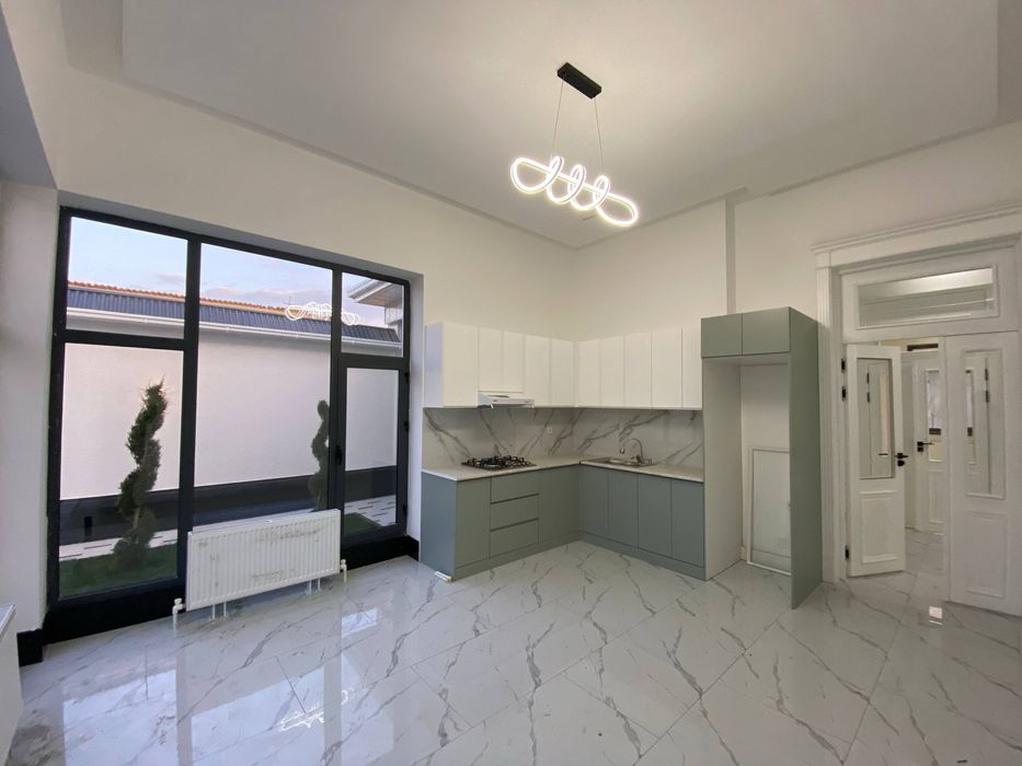 Tayor hovli sotiladi