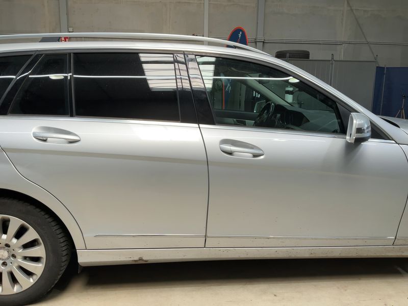 Mercedes-Benz C-Klasse C 220 CDI T BlueEfficiency Avantgarde 2011