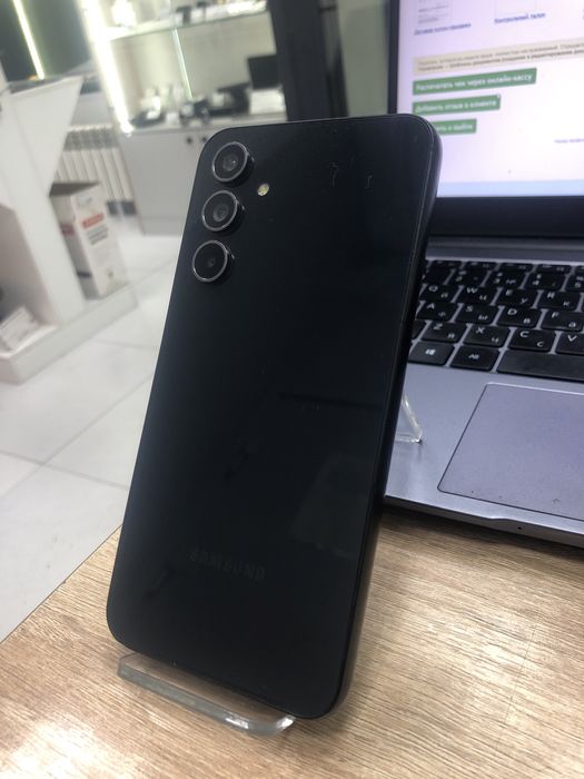 Samsung galaxy a54 5G 256 gb (p25)