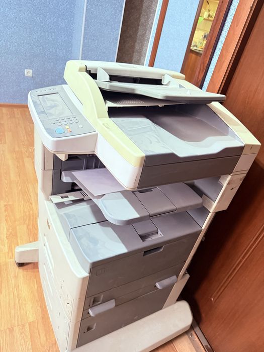 это многофункциональный принтер HP LaserJet M5035 MFP