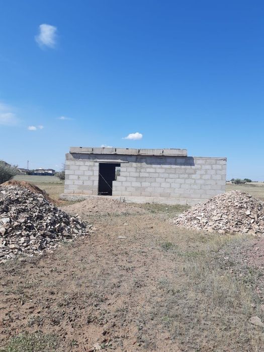 Недостроенный дом .Темиртау