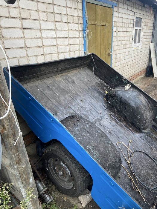 Прицеп не гнилой колеса новые
