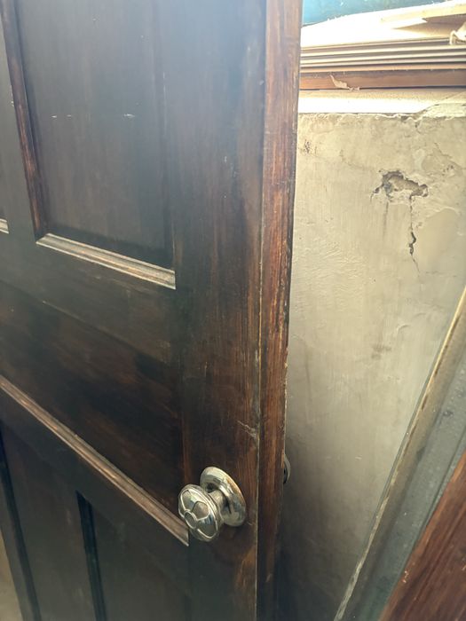 Срочно Дверь деревянная бу