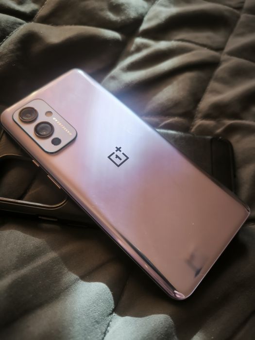 Oneplus 9 5G   256 / 8+8 GB