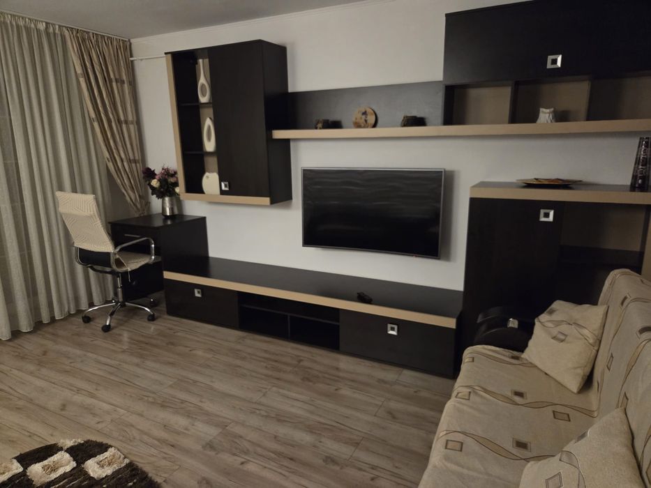 Apartament cu 2 camere zona centrala